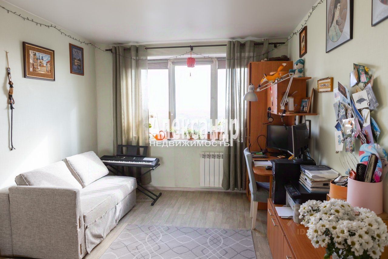 Продажа 2-комн квартиры на вторичном рынке Гатчина, улица Чехова, 22/2