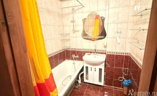 Продажа 2-комн квартиры на вторичном рынке Клин, ул Центральная,  д. 46