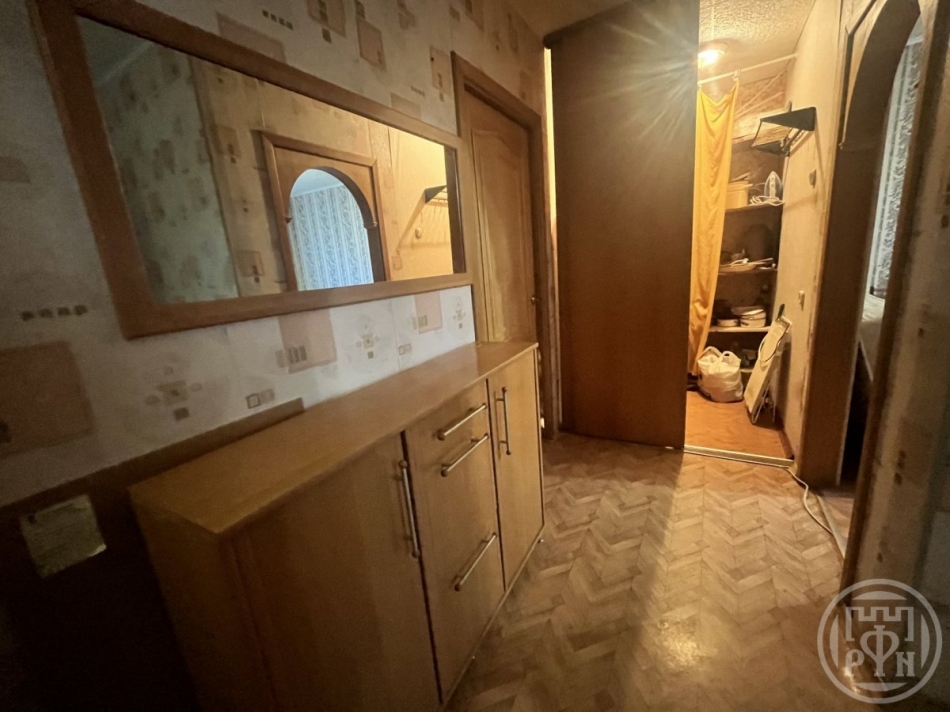 Продажа 2-комн квартиры на вторичном рынке Ломоносов г., Швейцарская ул. ,  д. 6