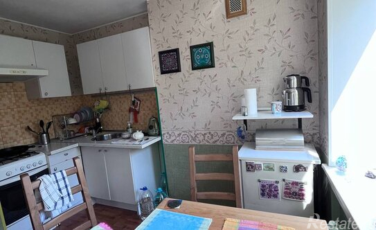 Продажа 2-комн квартиры на вторичном рынке улица Академика Комарова,  д. 18А