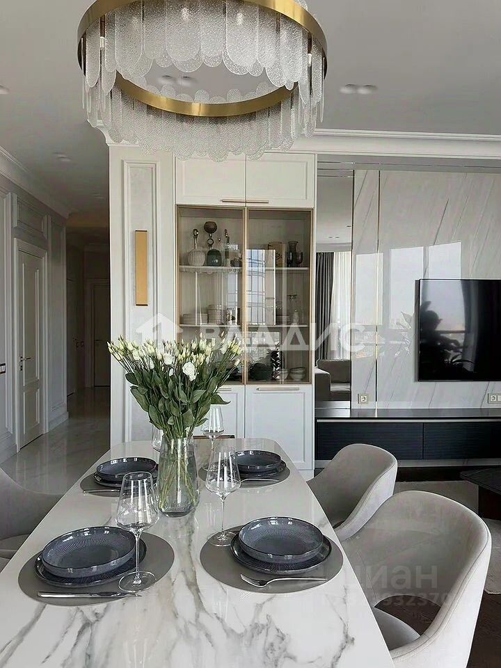 Продажа 3-комн квартиры на вторичном рынке Московский проспект, 183-185Ак8Б