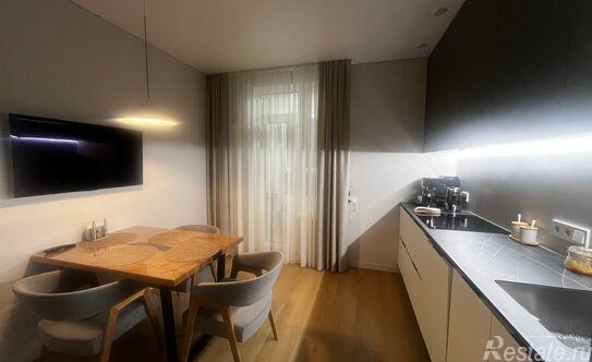 Продажа 2-комн квартиры на вторичном рынке Планерная улица