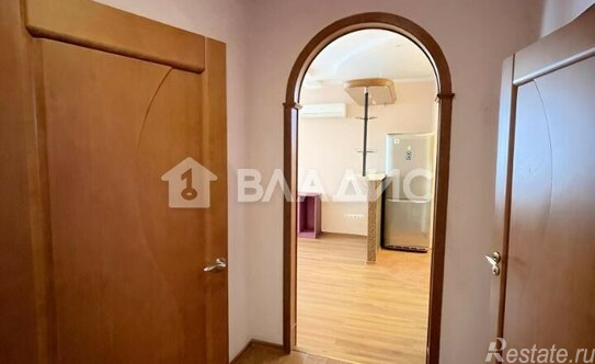 Продажа 2-комн квартиры на вторичном рынке Радужная улица,  д. 3