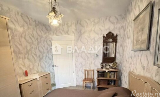 Продажа 2-комн квартиры на вторичном рынке проспект Королёва,  д. 62