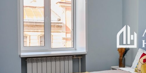 6-комн квартира улица Жуковского, 7-9