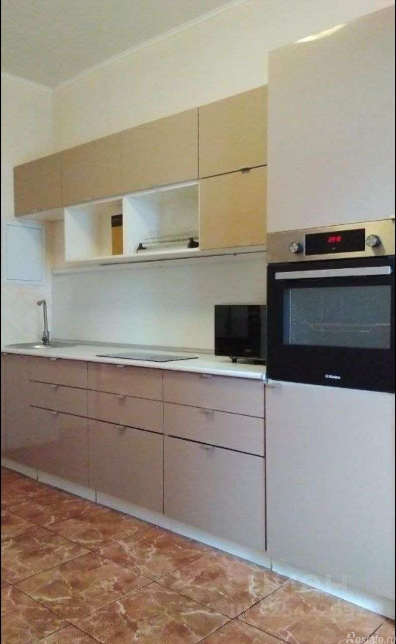 Продажа 1-комн квартиры на вторичном рынке Барыкина,  д. 8