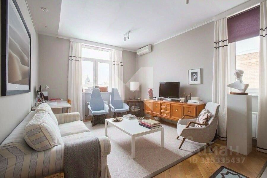 Продажа 2-комн квартиры на вторичном рынке Тверская улица, 8К2