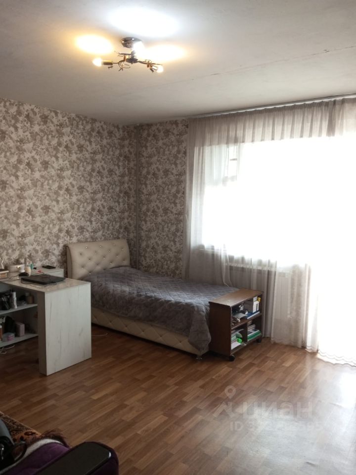 Продажа 2-комн квартиры на вторичном рынке пос. Развилка, 43