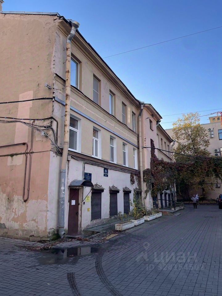 Продажа 3-комн квартиры на вторичном рынке улица Мира, 7В