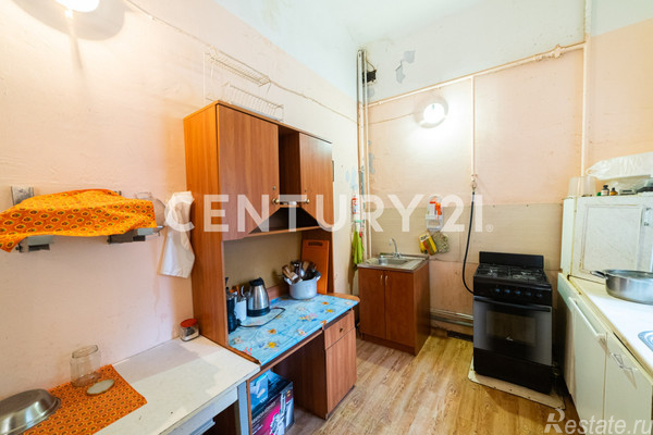 Продажа 3-комн квартиры на вторичном рынке Бармалеева ул,  д. 18