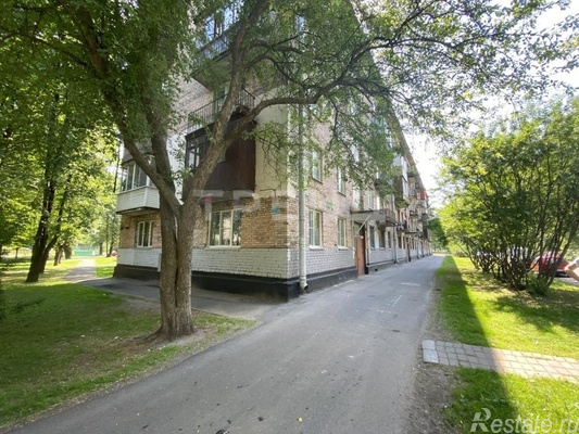 Продажа 1-комн квартиры на вторичном рынке Крюкова ул,  д. 1