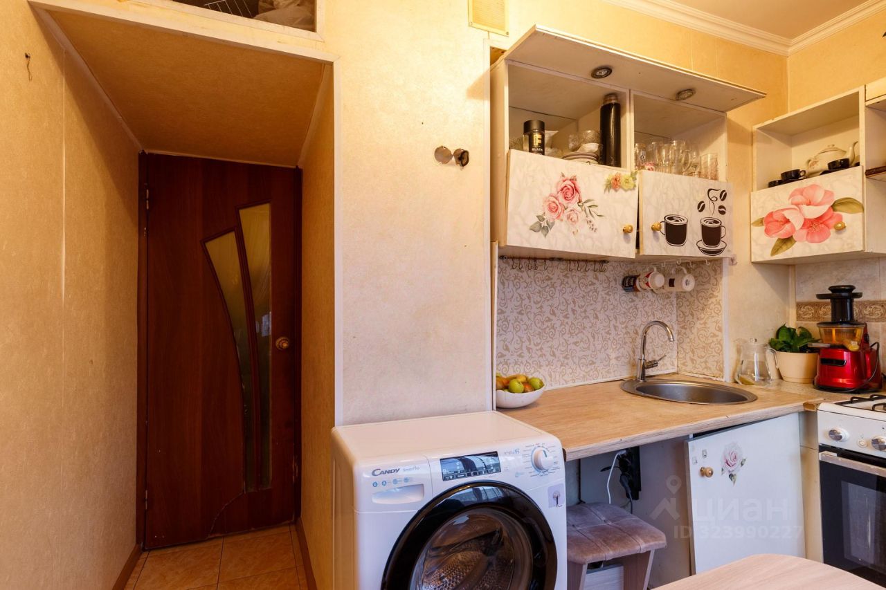 Продажа 2-комн квартиры на вторичном рынке Будапештская улица, 43К1