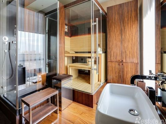 Продажа 6-комн квартиры на вторичном рынке 1-й Тружеников пер,  д. 17А