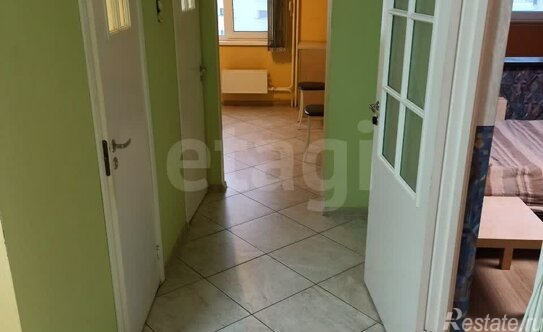 Продажа 1-комн квартиры на вторичном рынке ул Глазурная,  д. 2