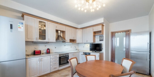 3-комн квартира улица Ватутина,  д. 9