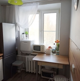 Продажа 2-комн квартиры на вторичном рынке улица Максима Горького,  д. 4