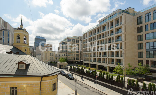 Аренда 3-комн квартиры на вторичном рынке Смоленский 1-й пер,  д. 22/10