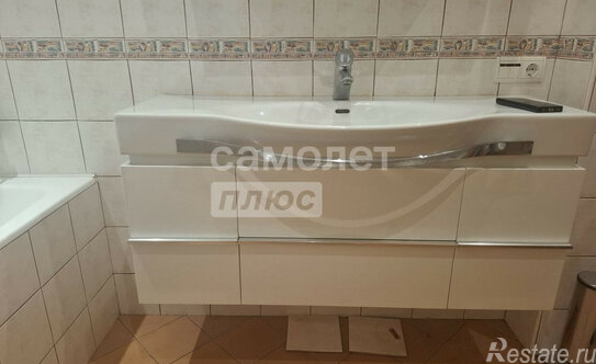 Продажа 4-комн квартиры на вторичном рынке ул Зоологическая,  д. 22