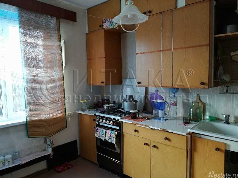 Продажа 4-комн квартиры на вторичном рынке Ивангород, Котовского,  д. 19