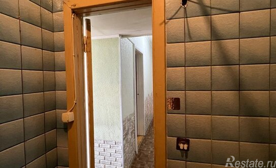 Продажа 2-комн квартиры на вторичном рынке Кутузовский пр-кт,  д. 8