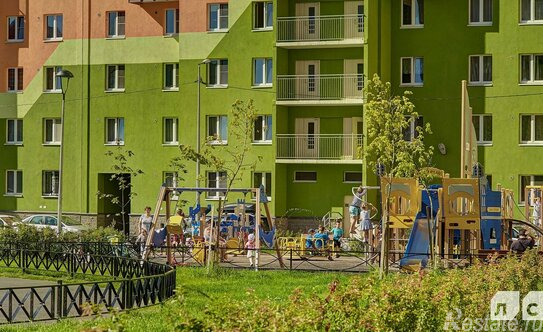 Продажа 1-комн квартиры на вторичном рынке улица Корнея Чуковского,  д. 7 к1