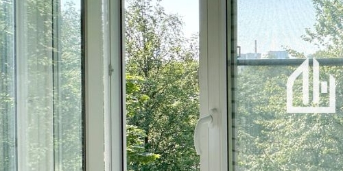 3-комн квартира улица Матроса Железняка, 9