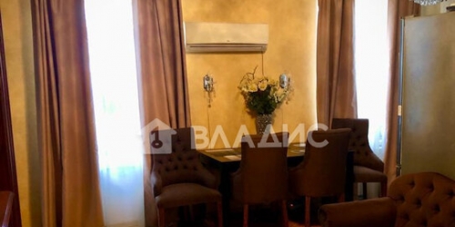 3-комн квартира улица Климашкина,  д. 20