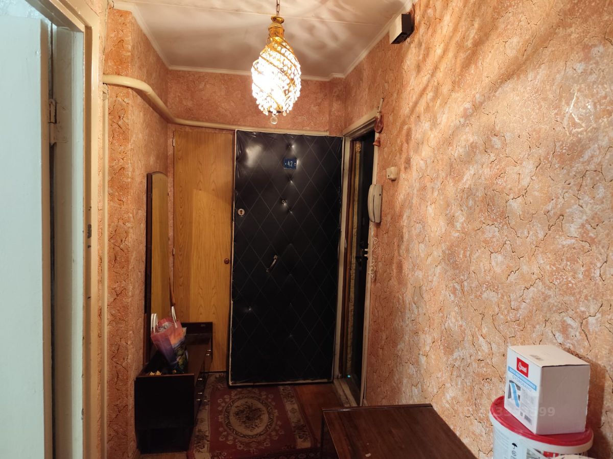 Продажа 2-комн квартиры на вторичном рынке Сормовская улица, 4