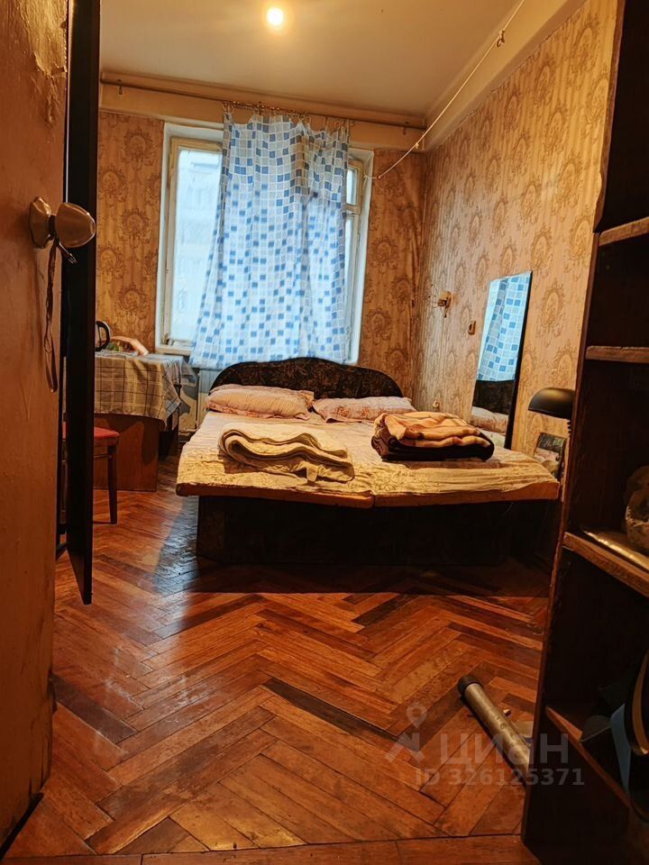 Продажа 2-комн квартиры на вторичном рынке Софийская улица, 20К4