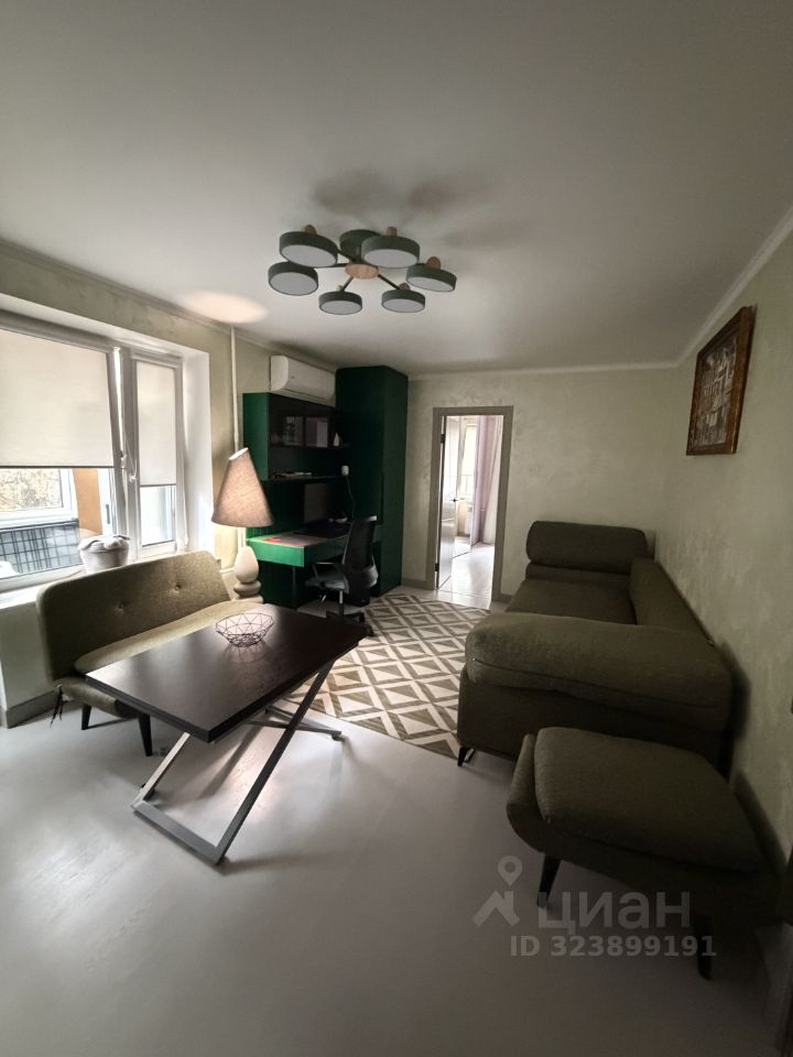 Продажа 3-комн квартиры на вторичном рынке улица Яблочкова, 36