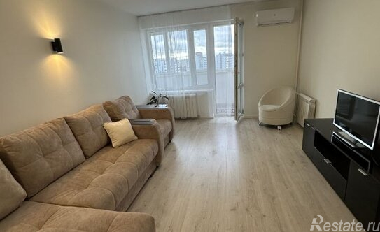 Аренда 2-комн квартиры на вторичном рынке Заревый проезд,  д. 12