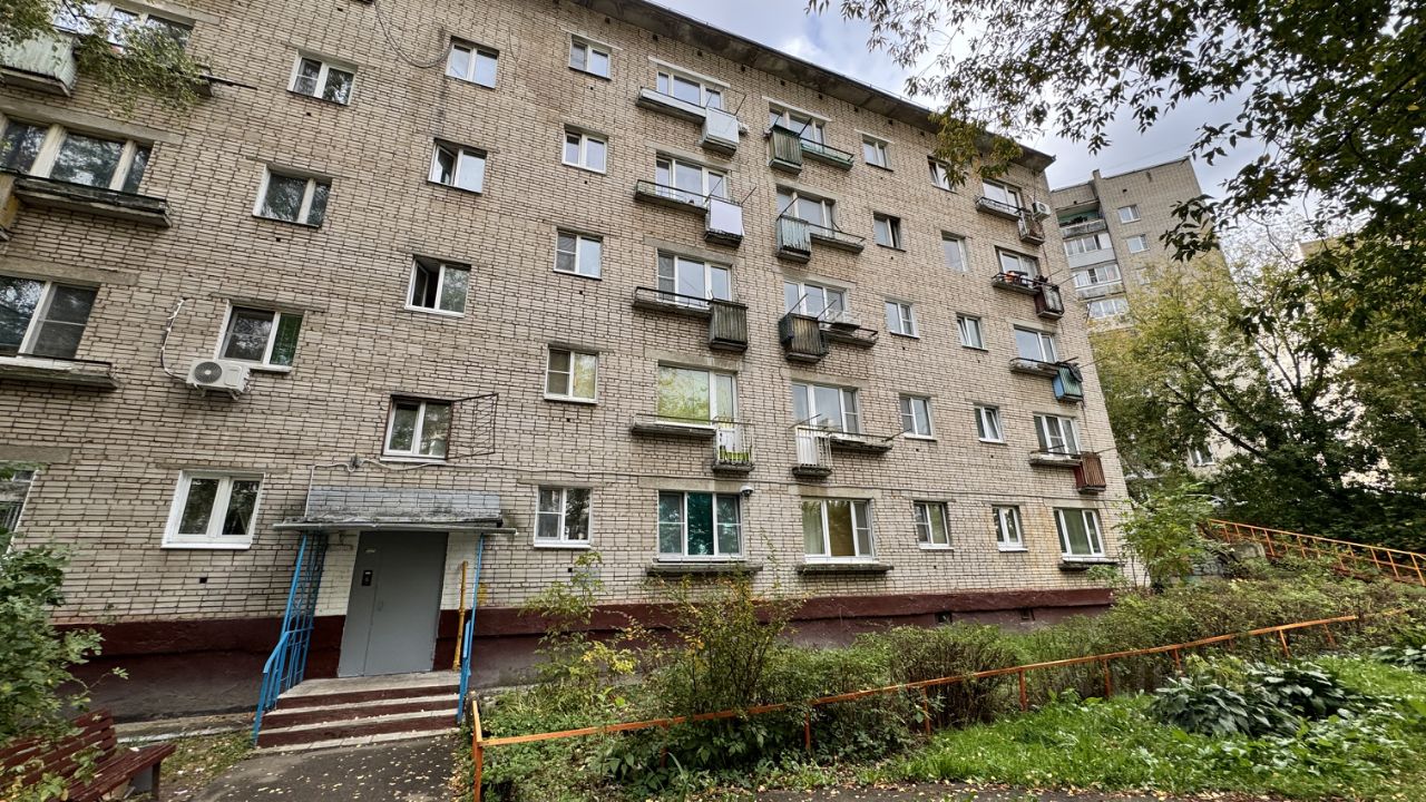 Продажа 1-комн квартиры на вторичном рынке Текстильщик мкр, Молодежная улица, 6