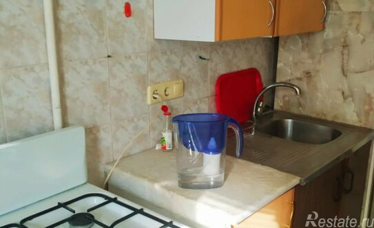 Продажа 2-комн квартиры на вторичном рынке улица Коровий Вал,  д. 1