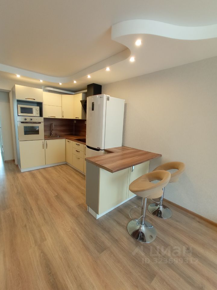 Продажа 2-комн квартиры на вторичном рынке пос. Парголово, улица Михаила Дудина, 12