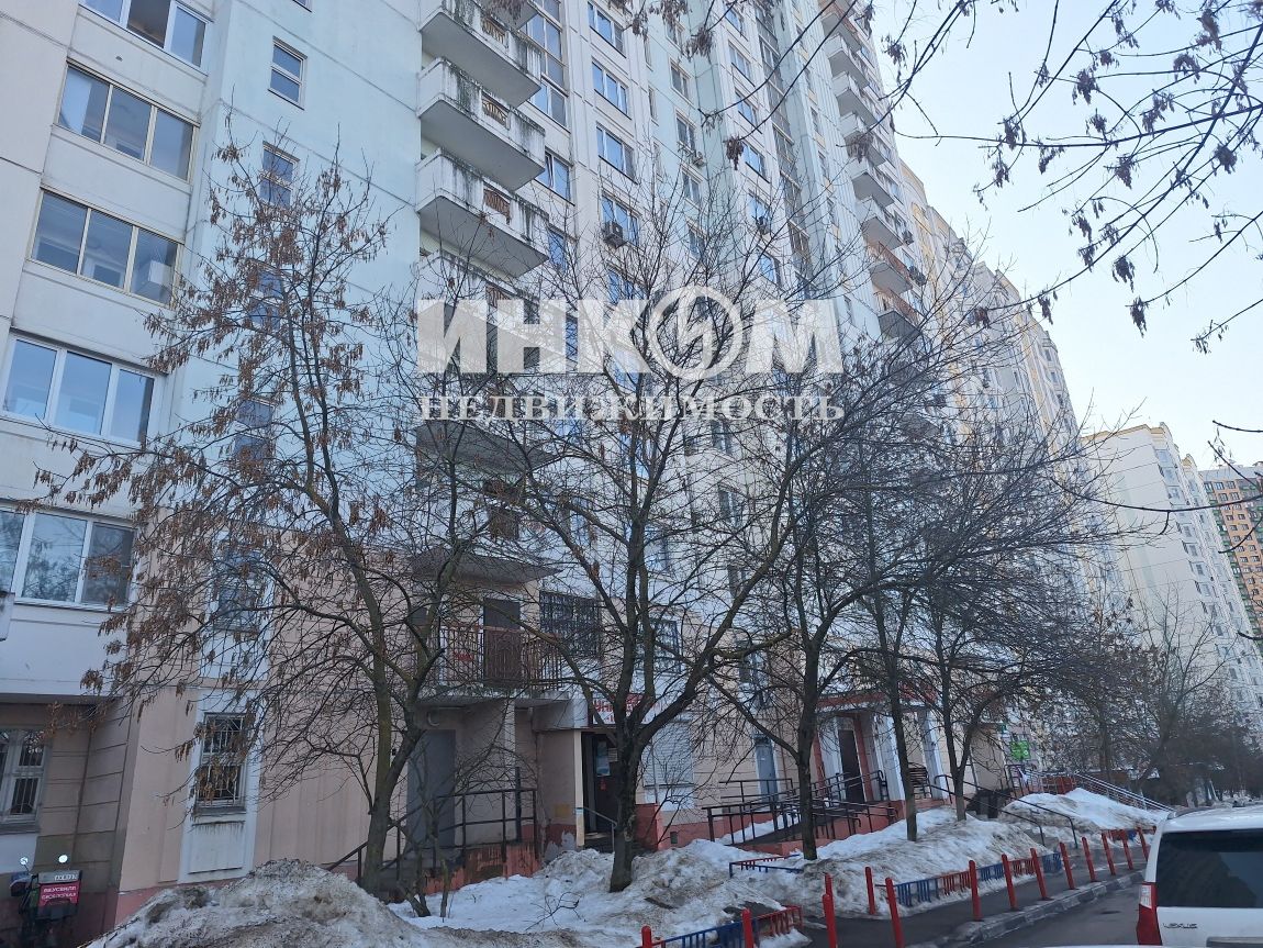 Продажа 4-комн квартиры на вторичном рынке Одинцово, улица Чистяковой, 18