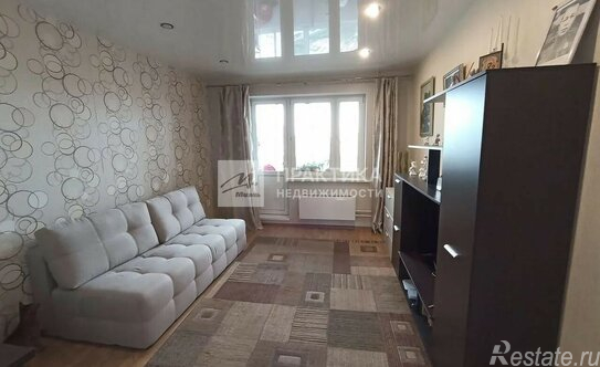 Продажа 3-комн квартиры на вторичном рынке Вёшки, Северная улица,  д. 4