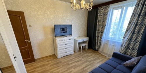 3-комн квартира ул Пришвина,  д. 21