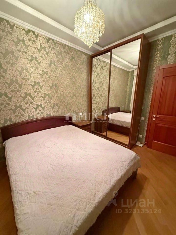 Продажа 3-комн квартиры на вторичном рынке шоссе Энтузиастов, 51