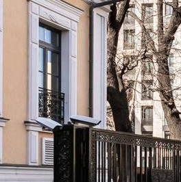 Продажа 4-комн квартиры на вторичном рынке Гранатный переулок, 6