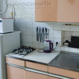 Продажа 2-комн квартиры на вторичном рынке Неопалимовский 1-й пер,  д. 10