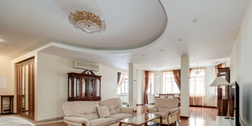 3-комн квартира Каковинский М. пер,  д. 8