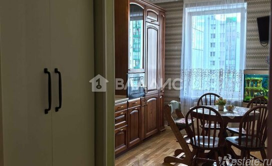 Продажа 3-комн квартиры на вторичном рынке Красногорск г, Космонавтов б-р,  д. 1