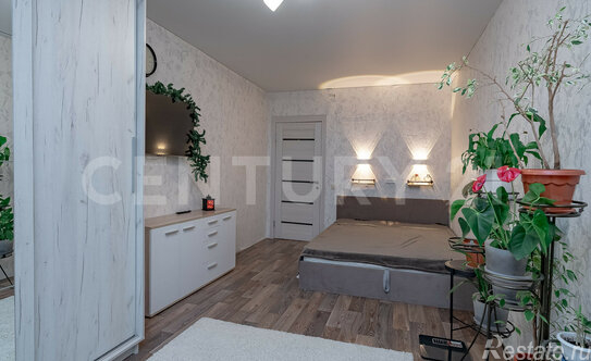 Продажа 5-комн квартиры на вторичном рынке Тихоокеанская улица,  д. 18 к2