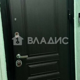 Продажа 2-комн квартиры на вторичном рынке улица Архитектора Власова,  д. 11 к1