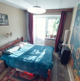 Продажа 3-комн квартиры на вторичном рынке улица Дыбенко,  д. 12 к1