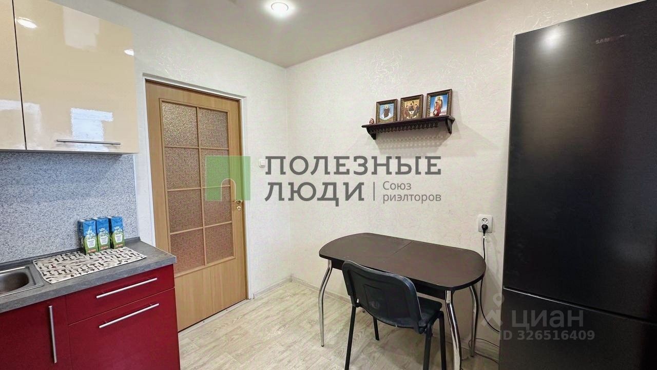 Продажа 2-комн квартиры на вторичном рынке Шлиссельбург, улица Староладожский канал, 3