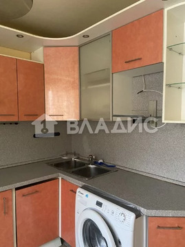 Продажа 3-комн квартиры на вторичном рынке Лобня, Молодёжная улица,  д. 10
