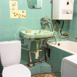 Продажа 1-комн квартиры на вторичном рынке улица Танкиста Хрустицкого,  д. 98