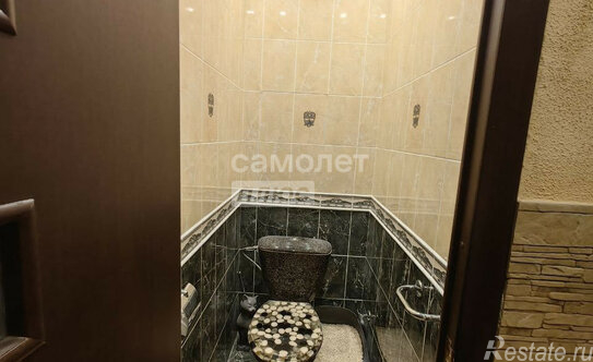 Продажа 2-комн квартиры на вторичном рынке улица Шолохова,  д. 10