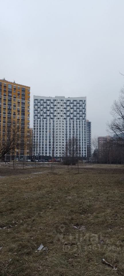 Продажа 1-комн квартиры на вторичном рынке улица Авиаторов, 1